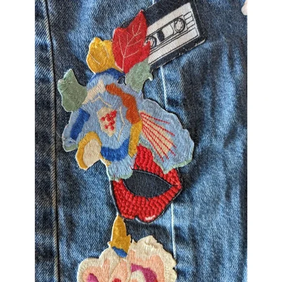 NWOT ZARA Trafaluc Denimwear Floral Embroidered Patch Slit Jeans Size 4 - Picture 7 of 16